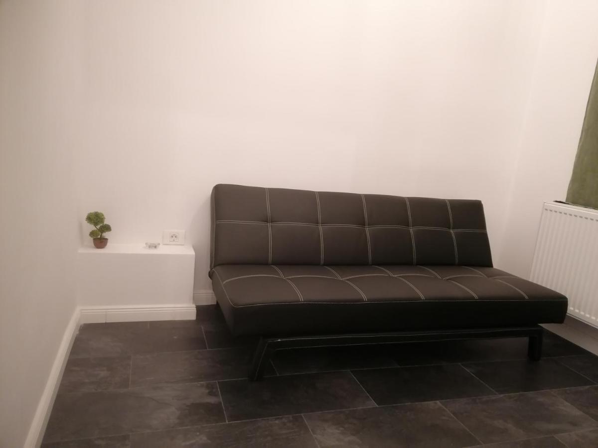 Snooze Downtown Apartment Arad Buitenkant foto